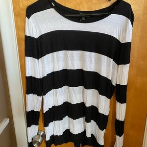 XL Banana Republic black white striped T-shirt
